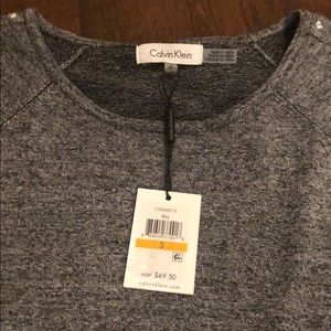 Women’s Calvin Klein shirt
